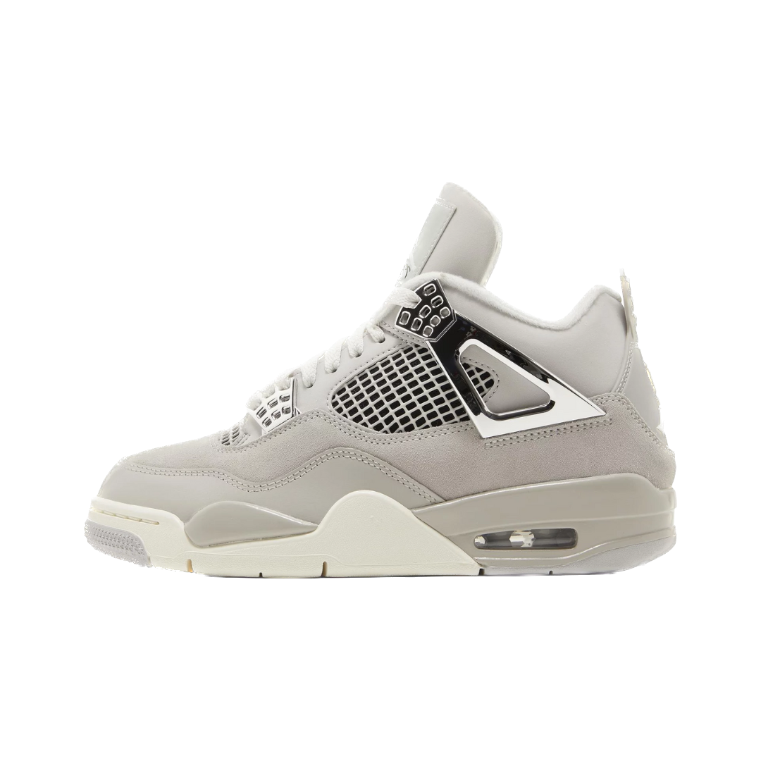 Not on the shelf NIKE AIR JORDAN 4 RETRO ‘FROZEN MOMENTS’ (W)